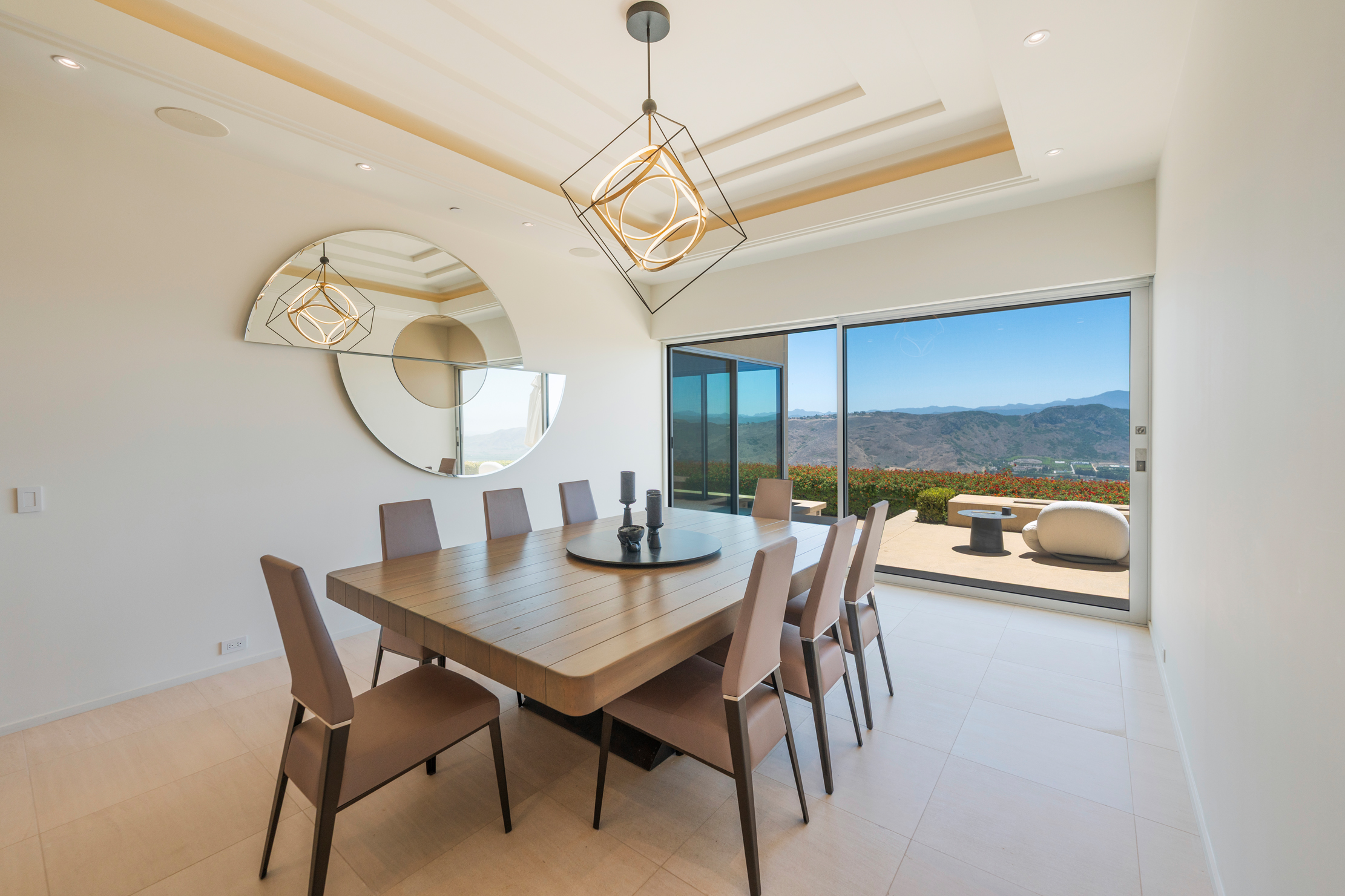 Formal dining room
